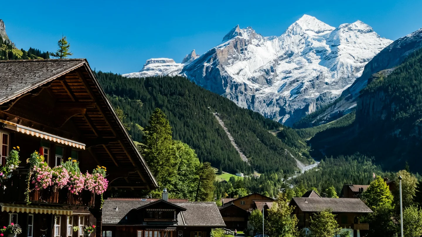 Mountain scenery above the Kandersteg valley